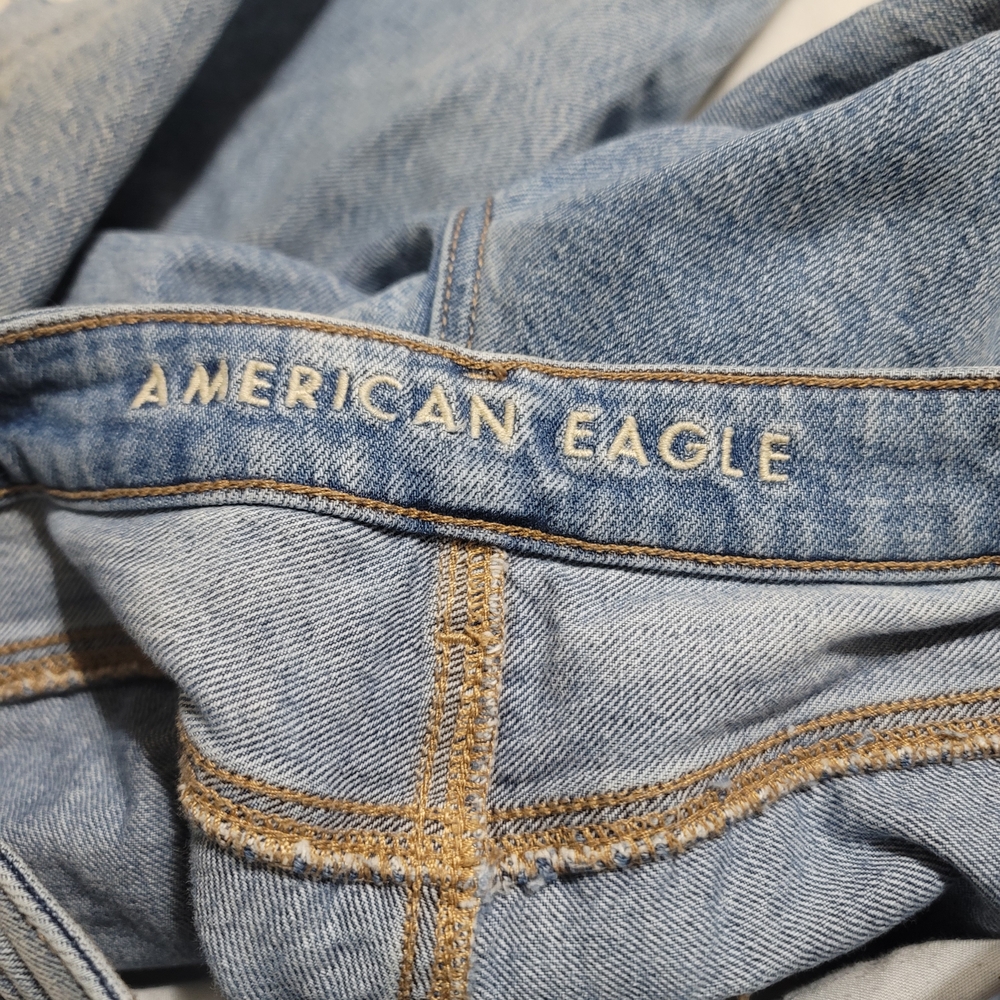 American Eagle Highest Rise Mom Jean Sz 0 Blue Denim Distressed AE School - Picture 5 of 7